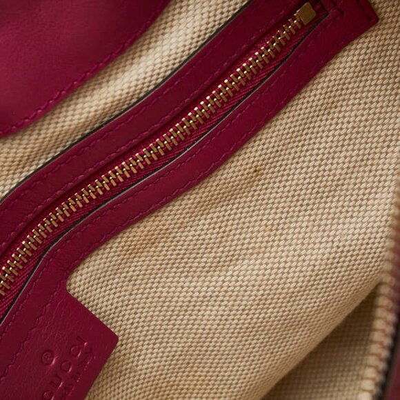 GUCCI Red Leather Shoulder Bag - Picture 10 of 16